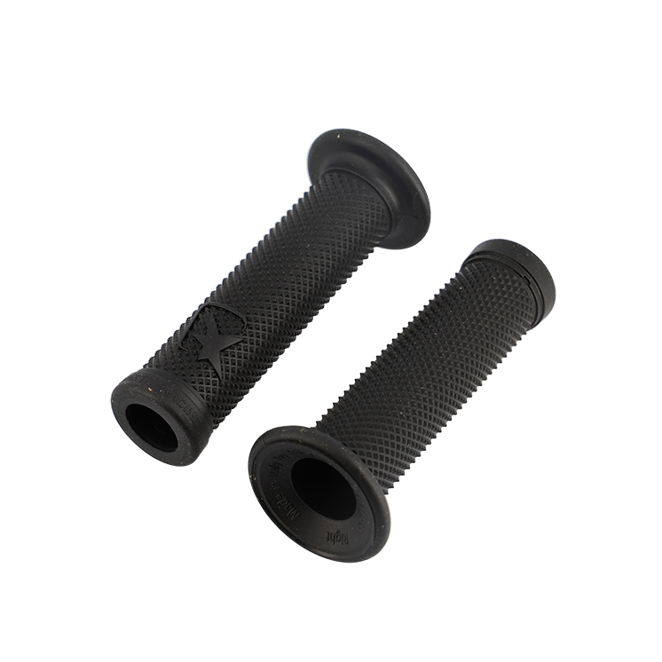 REVETEMENT/POIGNEE ARIETE ARIES NOIR SUPERSOFT (PR)  - 125MM - DEBOUCHE POUR EMBOUT