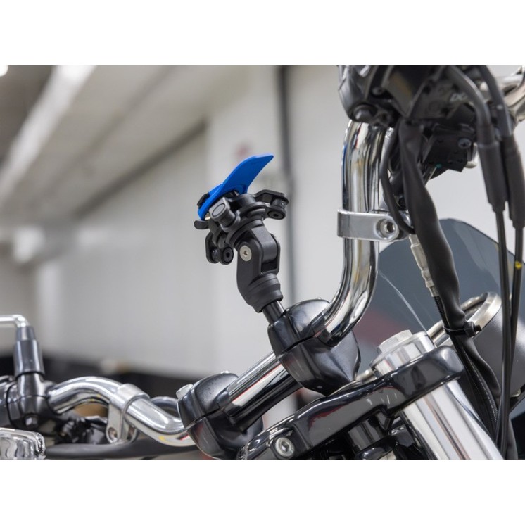 Support moto a tige filetee QUAD LOCK