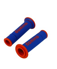 REVETEMENT/POIGNEE DOMINO A450 BLEU/ROUGE (PR) DEBOUCHE POUR EMBOUT GUIDON