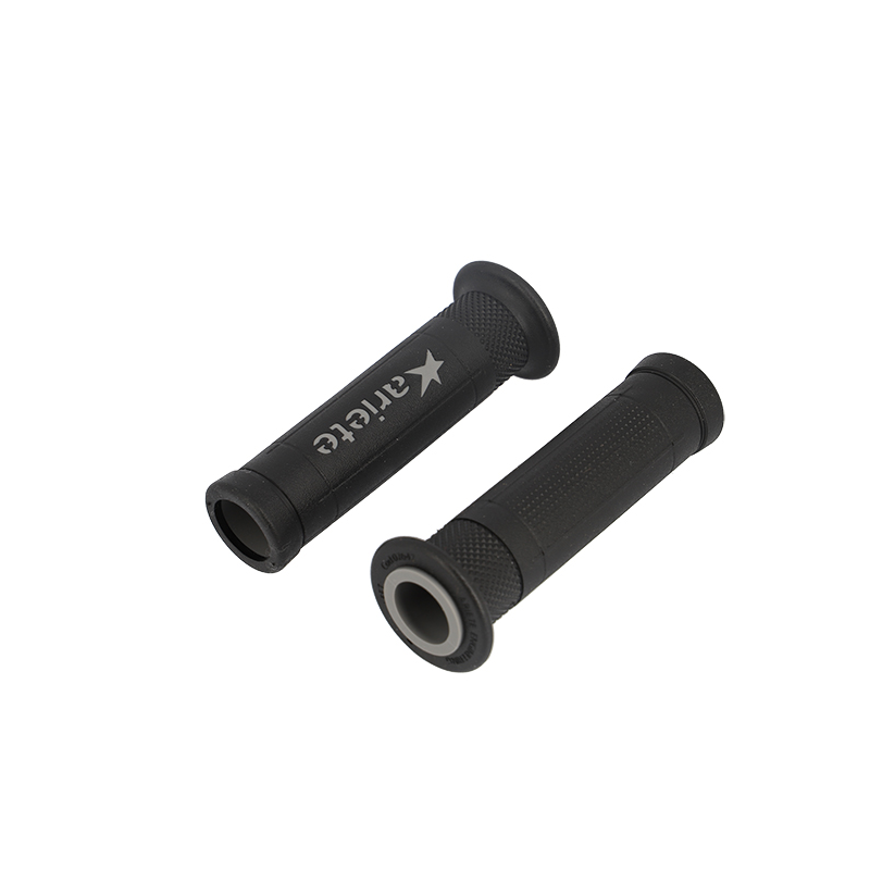 REVETEMENT/POIGNEE ARIETE ARIRAM NOIR/GRIS (PR)  - 120MM - DEBOUCHE POUR EMBOUT DE GUIDON
