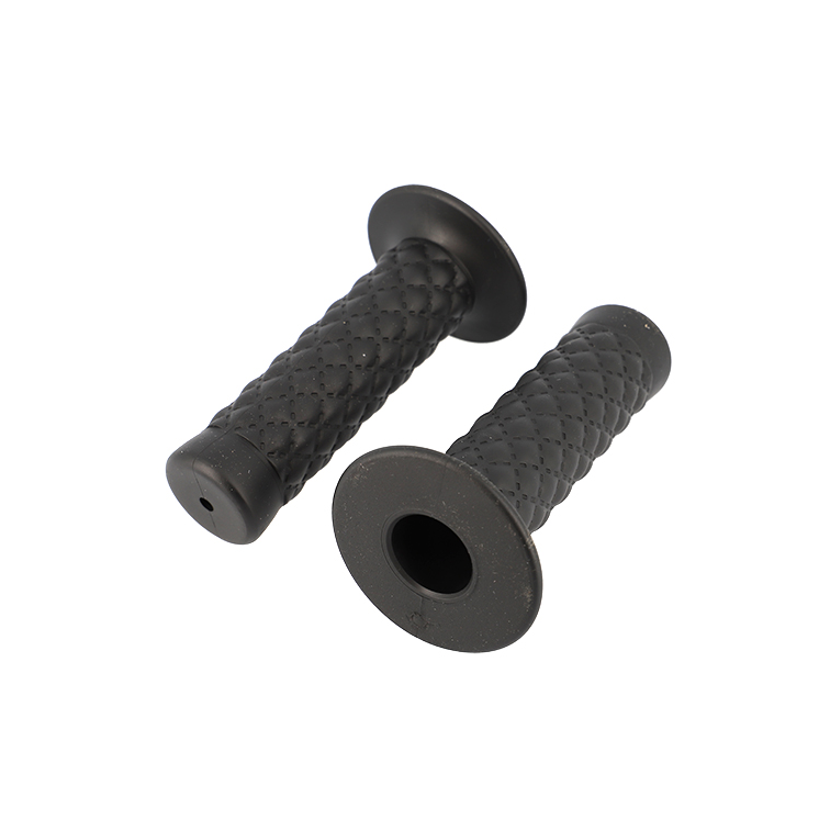 REVETEMENT/POIGNEE BLACKWAY CHESTERFIELD NOIR (PR)  - 124MM