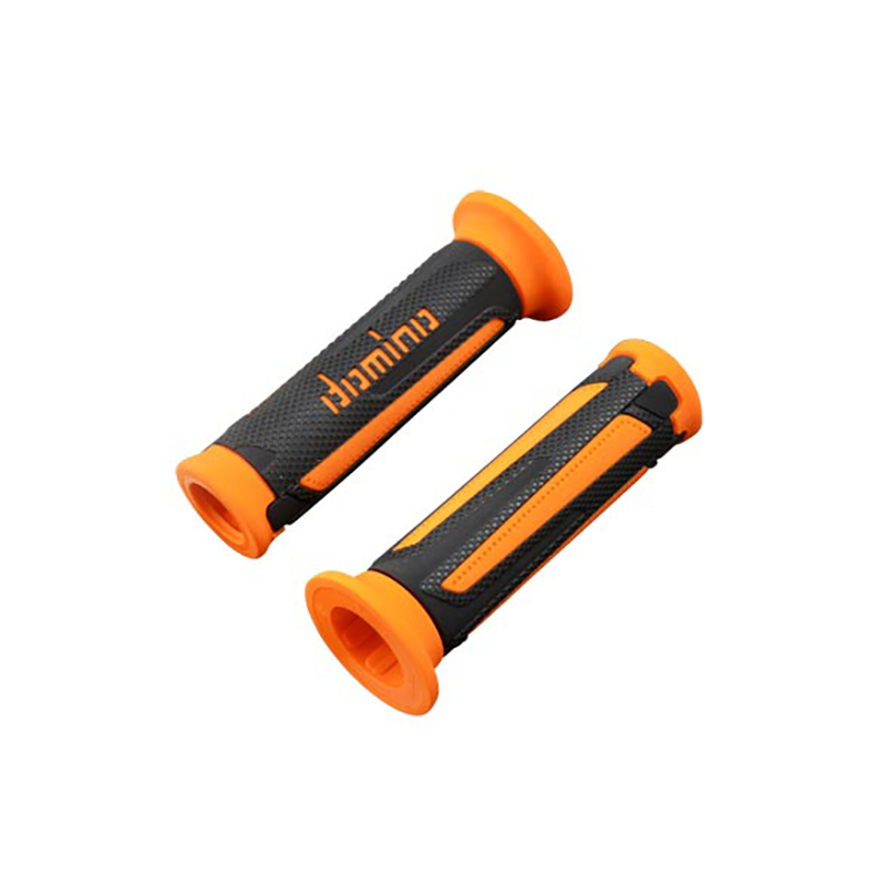 REVETEMENT/POIGNEE DOMINO A350 TURISMO NOIR/ORANGE (PR) DEBOUCHE POUR EMBOUT GUIDON