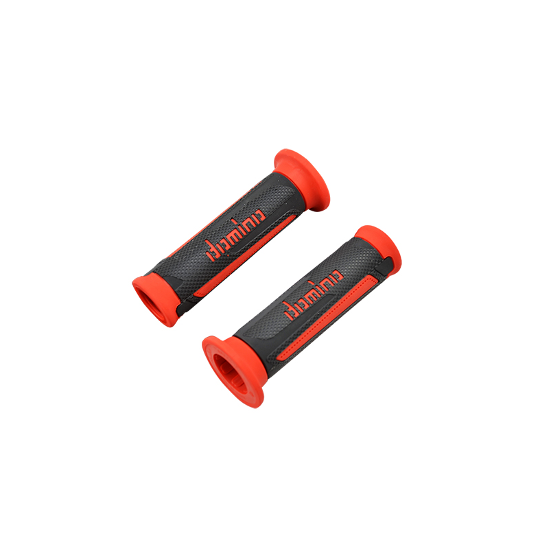 REVETEMENT/POIGNEE DOMINO A350 TURISMO NOIR/ROUGE (PR) DEBOUCHE POUR EMBOUT GUIDON