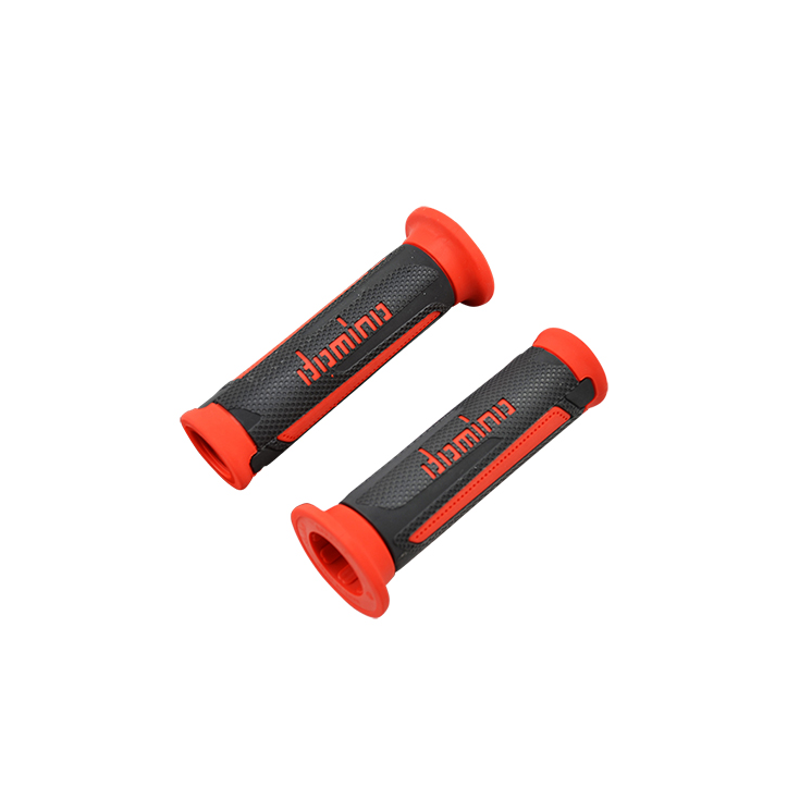 REVETEMENT/POIGNEE DOMINO A350 TURISMO NOIR/ROUGE (PR) DEBOUCHE POUR EMBOUT GUIDON