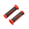 REVETEMENT/POIGNEE DOMINO A350 TURISMO NOIR/ROUGE (PR) DEBOUCHE POUR EMBOUT GUIDON