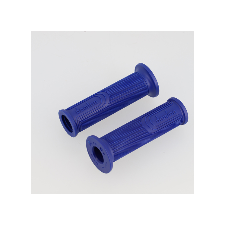 REVETEMENT/POIGNEE DOMINO STYLE BLEU (PR) 120MM DEBOUCHE POUR EMBOUT GUIDON