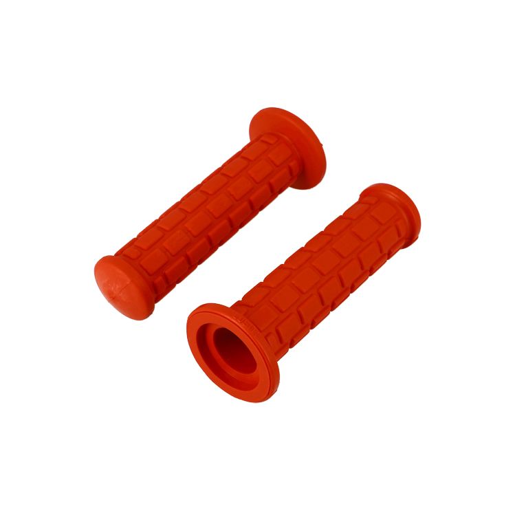 REVETEMENT/POIGNEE SCOOTER/CYCLO ASPECT CROSS ROUGE 130MM (PR)